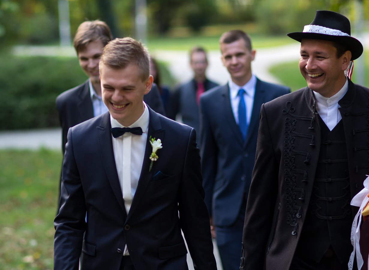 Ceremóniamester és vőfély Pécs és Baranya területén – Hervai Misi esküvőn